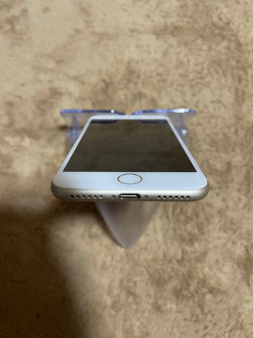 Iphone 7 Gold 128GB SIMフリーバッテリー80％良品