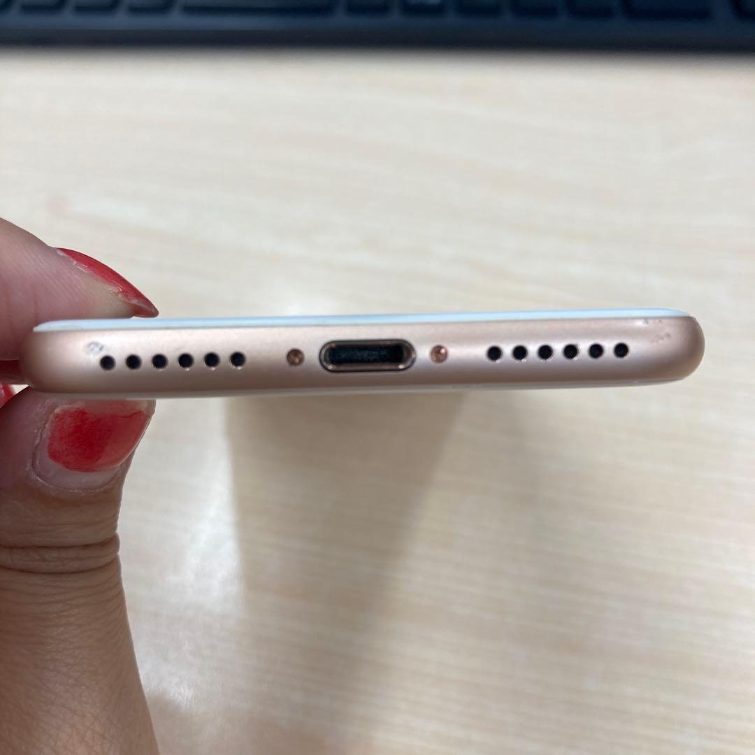 iPhone ゴールド 本体