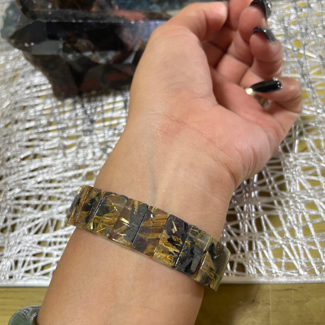 高品質　太陽放射ゴールドタイチンルチルクォーツ(バングル)