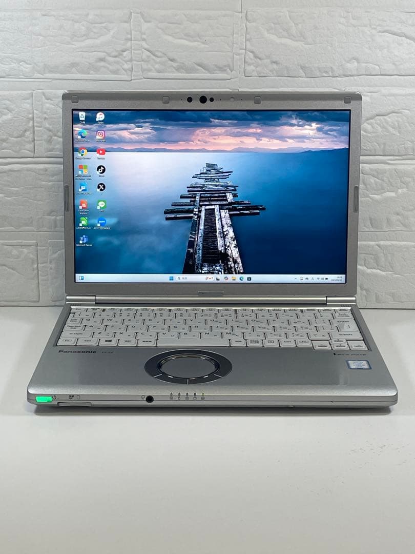 pipu。シルバー Let's note 8世代core i5