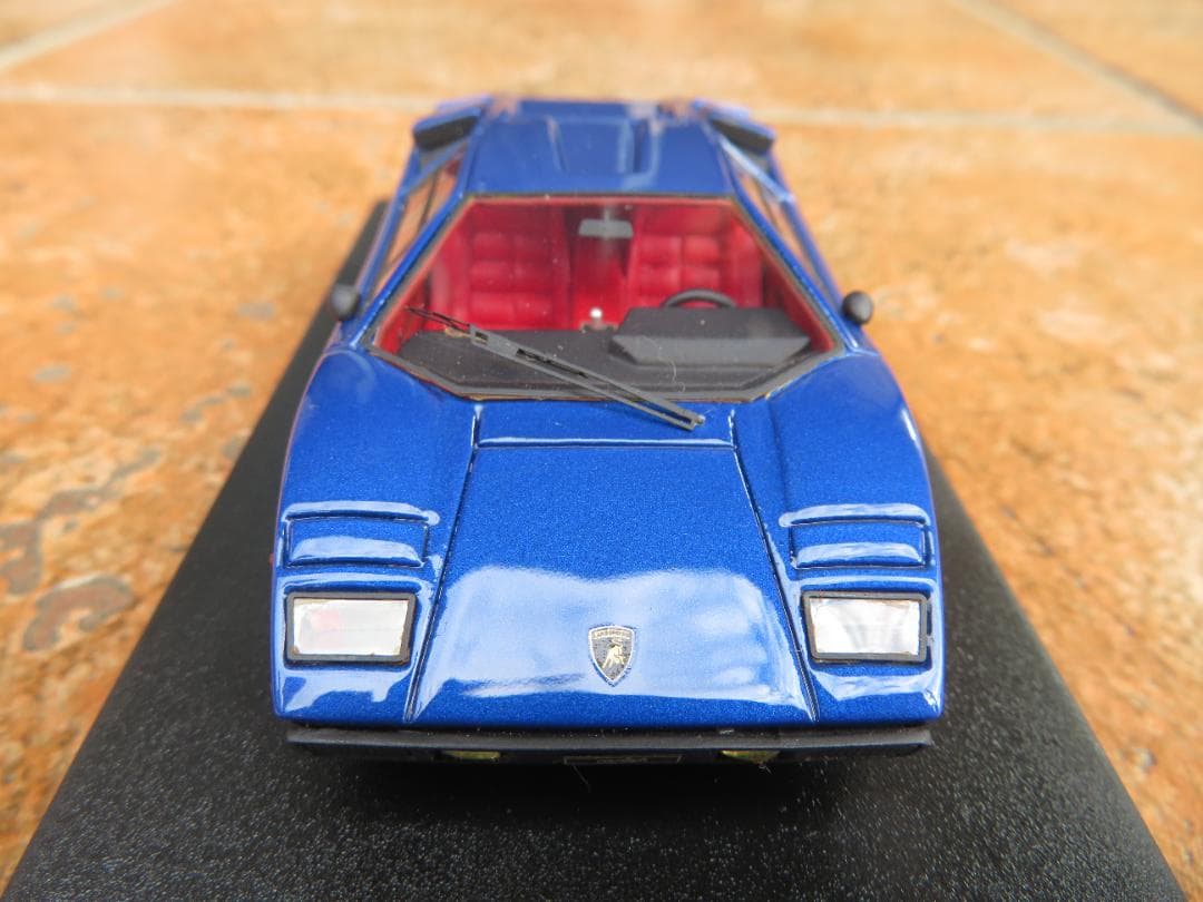 MR社製　1/43　ランボルギーニカウンタックLP400　499台限定生産品
