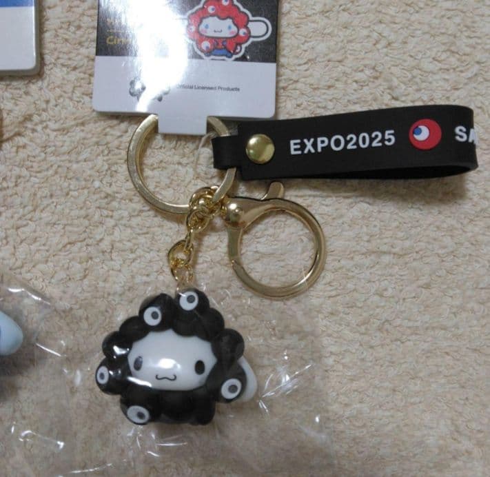 大阪関西万博 ミャクミャク シナモロール なりきり立体キーホルダー 3点セット
