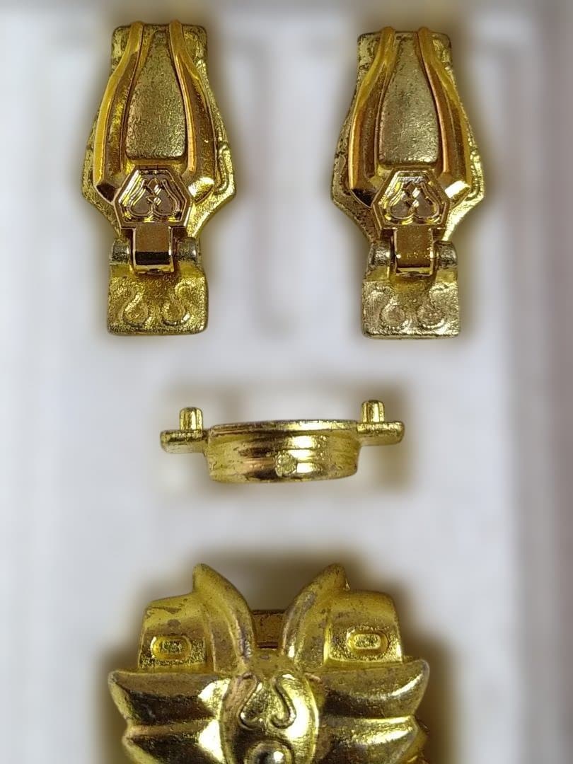 ノ*コ様 聖闘士星矢 スコーピオンクロス