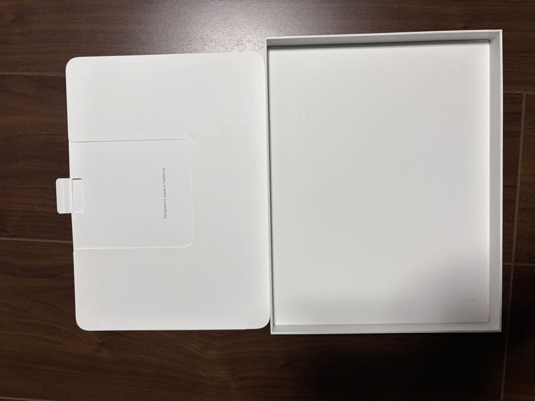 iPad Air M1 第五世代256GB 中古10.9インチ　Wi-Fiモデル