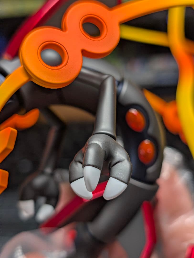 黒いメガレックウザ　全塗装　完成品　ポケプラ