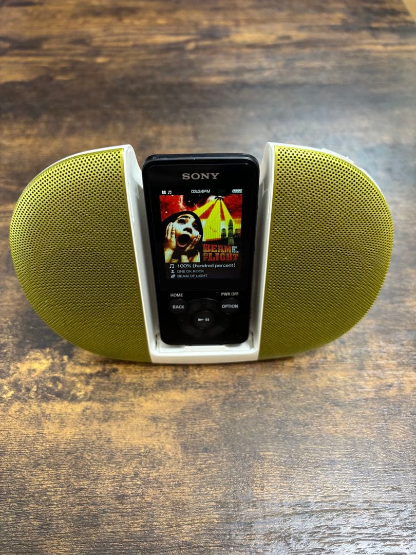 【美品】SONY WALKMAN NW-S14 ブラック（スピーカー兼充電器付）