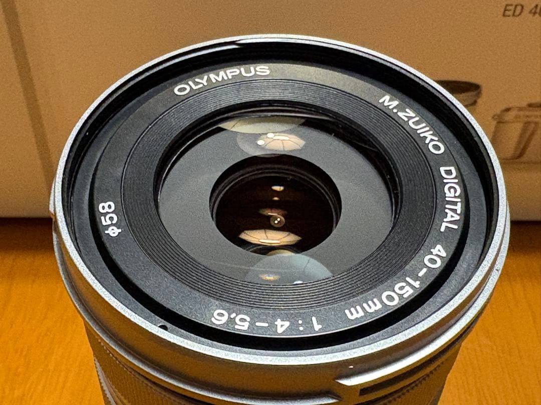 オリンパス ミラーレス一眼カメラE-PL10 ダブルズームキット 美品