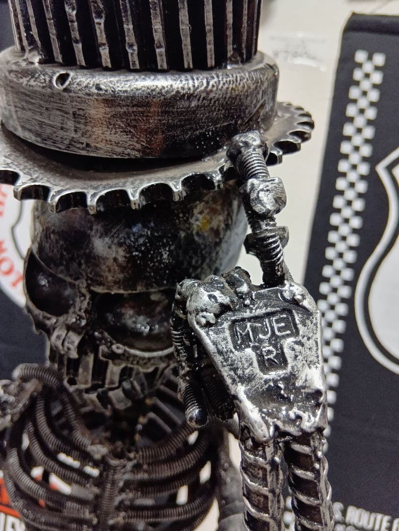 メタルアート　スカル　溶接　オブジェ　廃材加工　展示　店舗装飾　メタル廃材