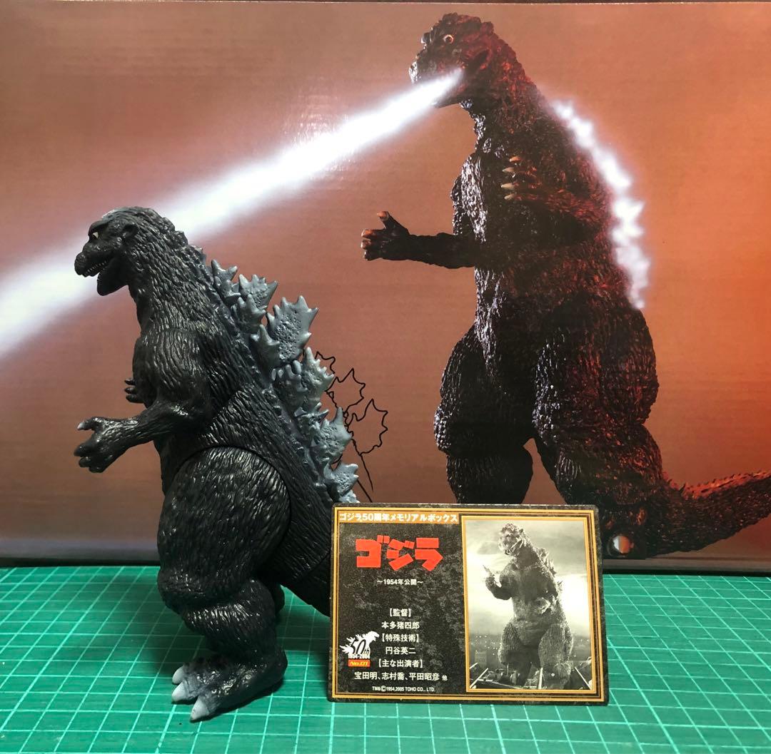 初代ゴジラタグ付き★ゴジラ50周年メモリアルボックス版　怪獣番外地ポスター版