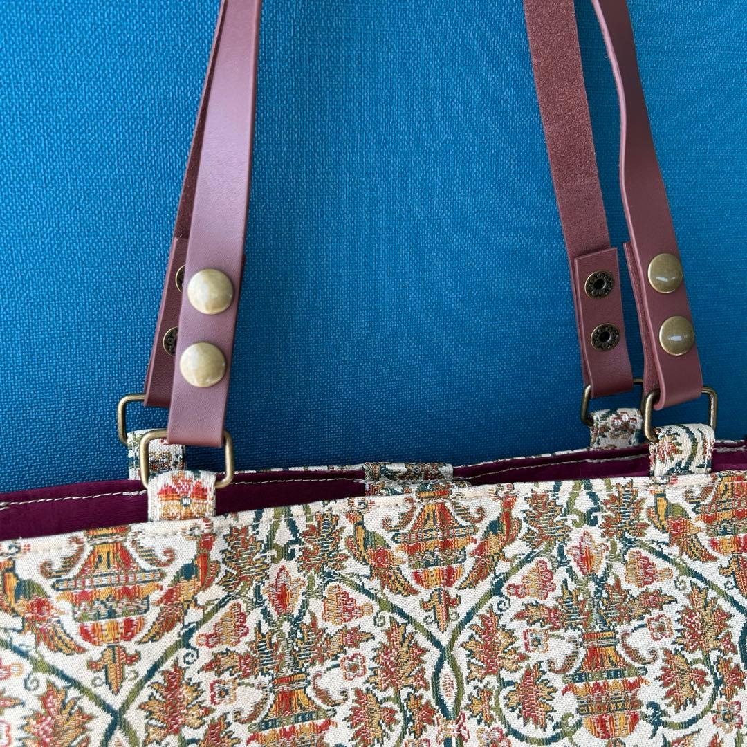 本革持ち手 花鳥文様のトートバッグ A4サイズ対応 洋装 普段使い◎