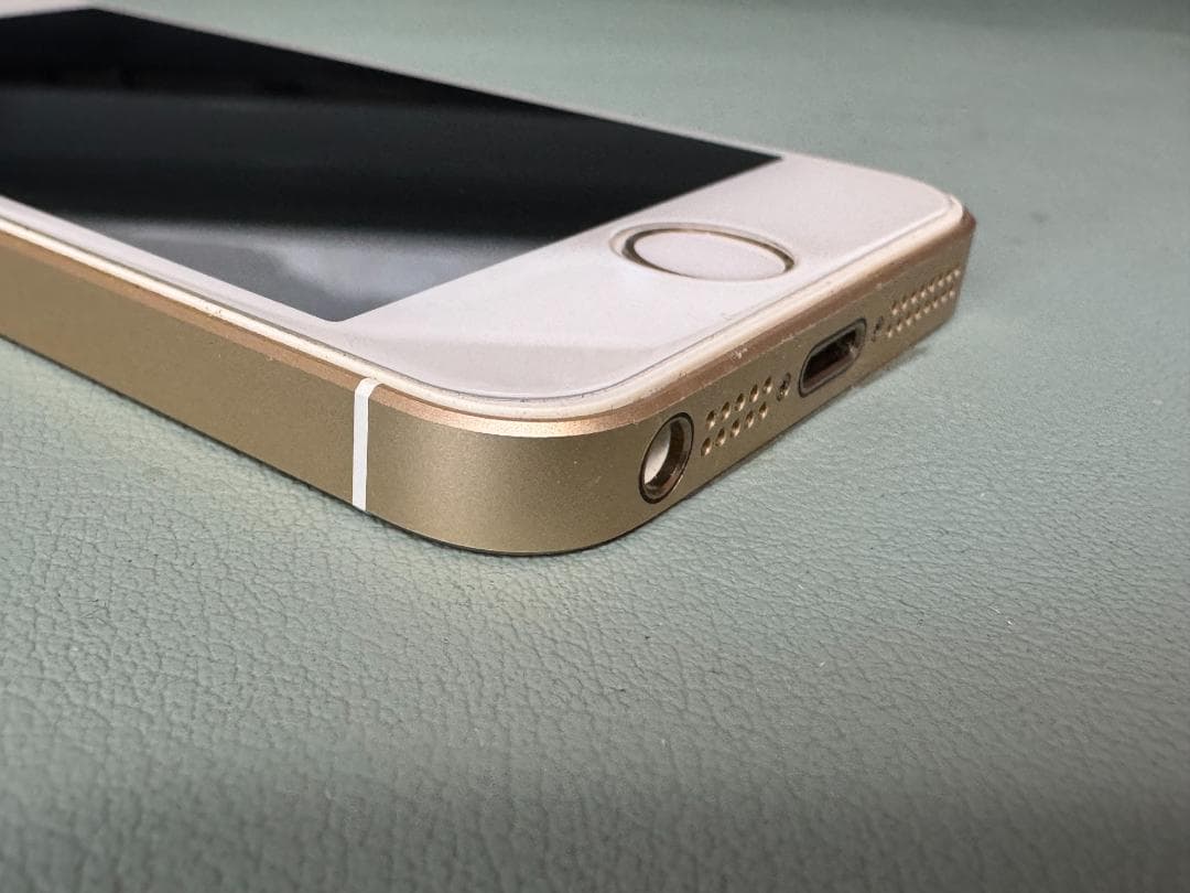 【美品】iPhone SE (第1世代) 128GB　ゴールド