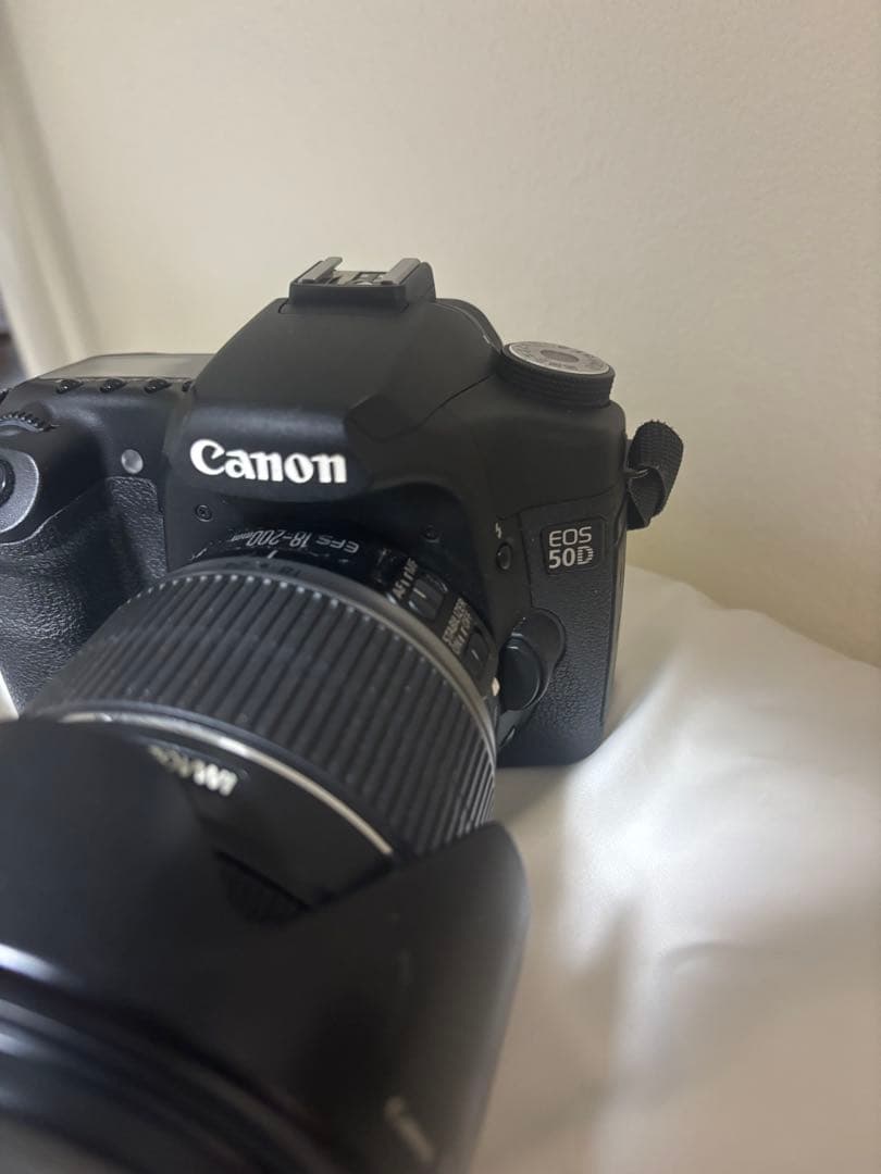 Canon EOS 50D デジタル一眼レフカメラ　EF-S18-200mm
