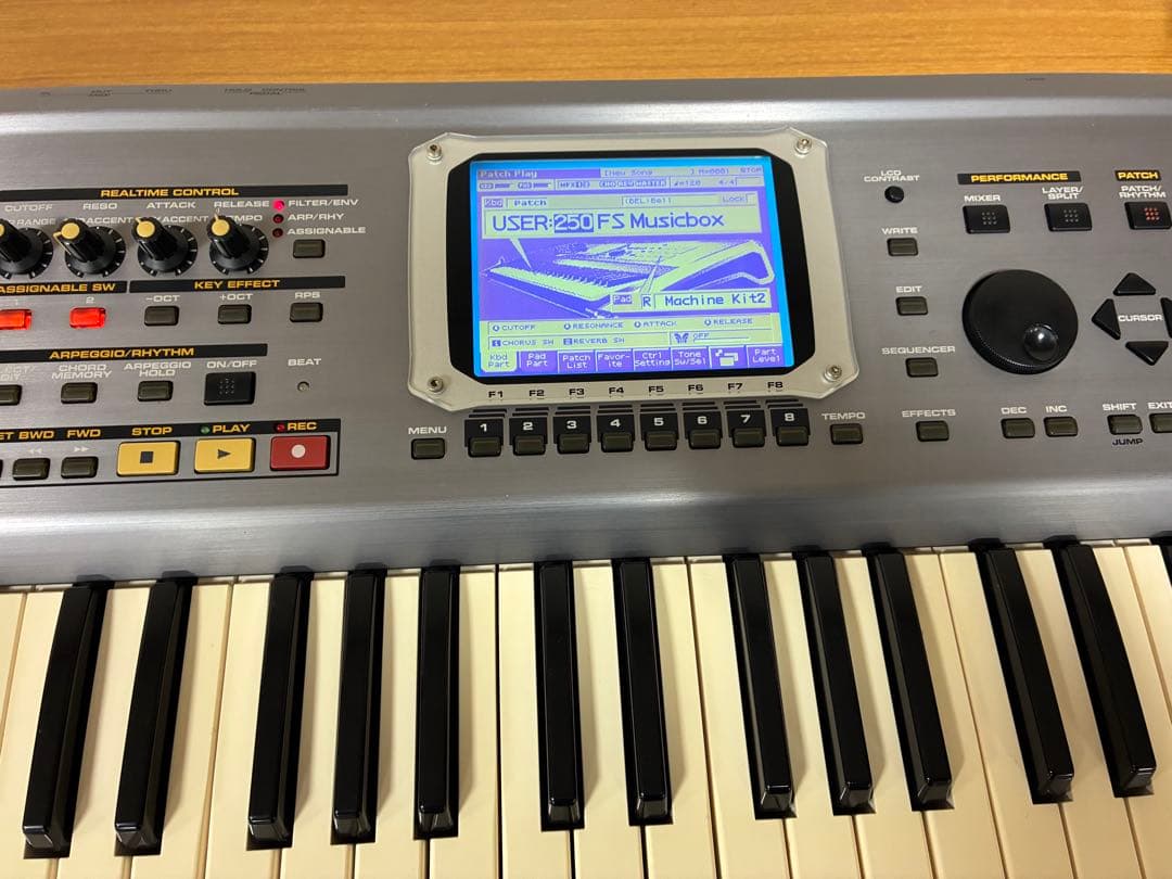 鍵盤楽器 Roland FANTOM-S