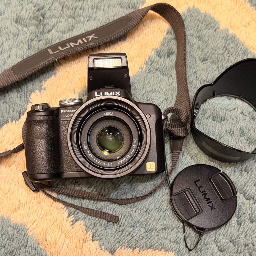 LUMIX DMC-FZ18 デジタルカメラ Loweproバッグ付きLEICA