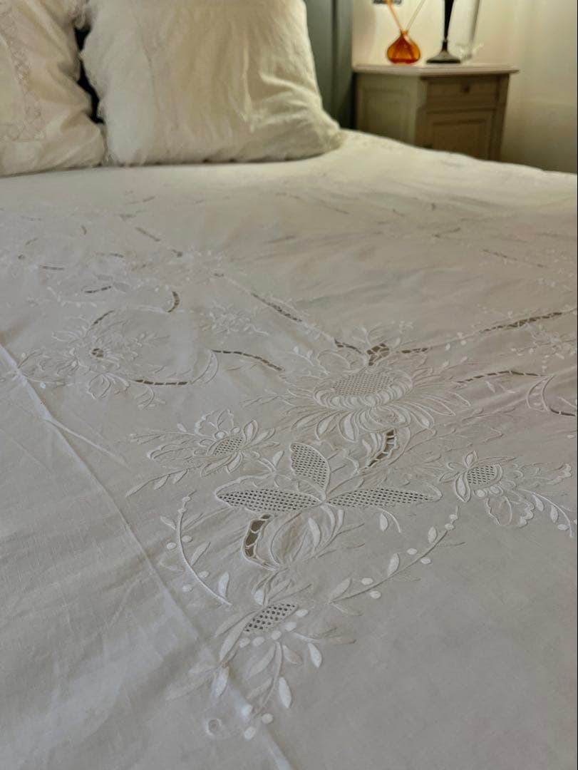 ◆フランス刺繍｜超大判マルチクロスBベッドカバースプレッド白テーブルクロス草花