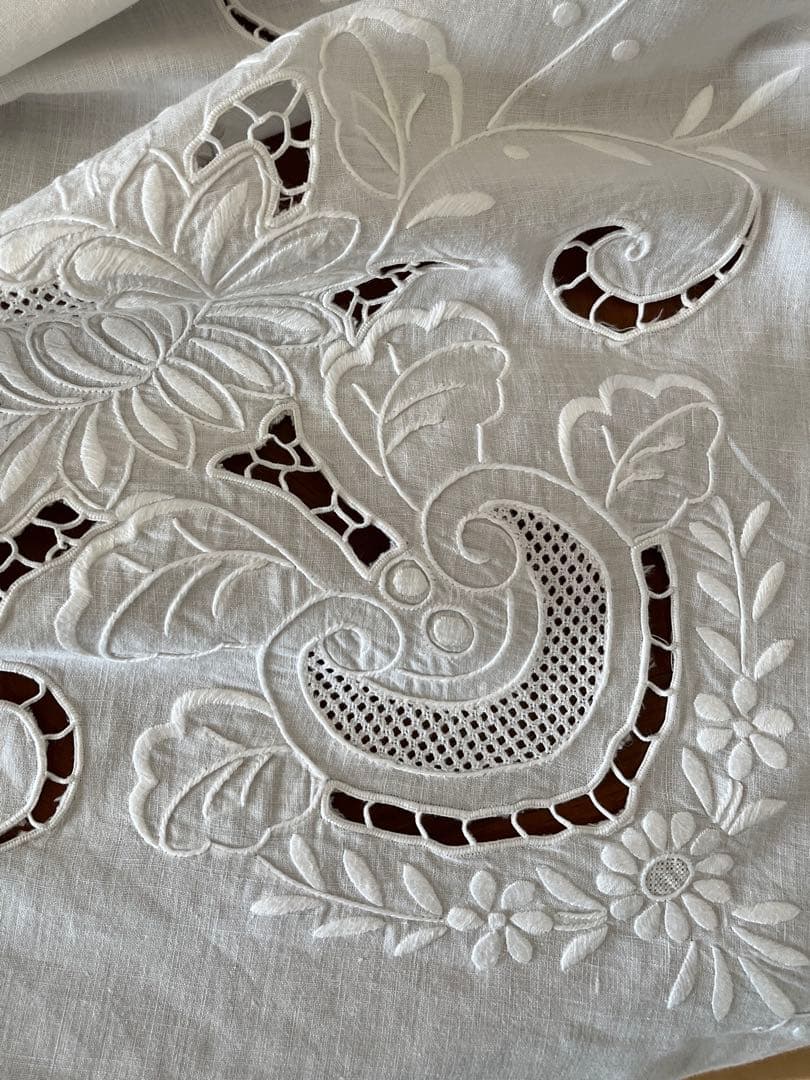 ◆フランス刺繍｜超大判マルチクロスBベッドカバースプレッド白テーブルクロス草花