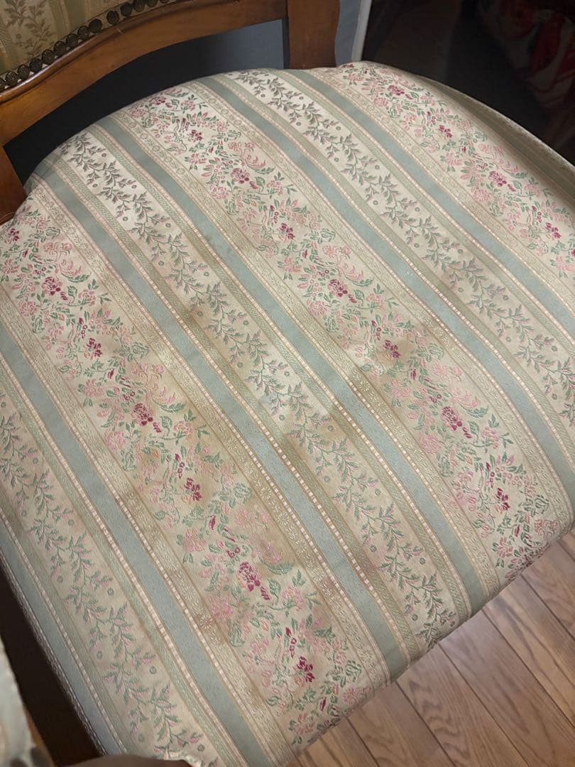 ヴィンテージ　猫脚　肘掛けチェア　椅子　ロココ調　アンティーククラシック風