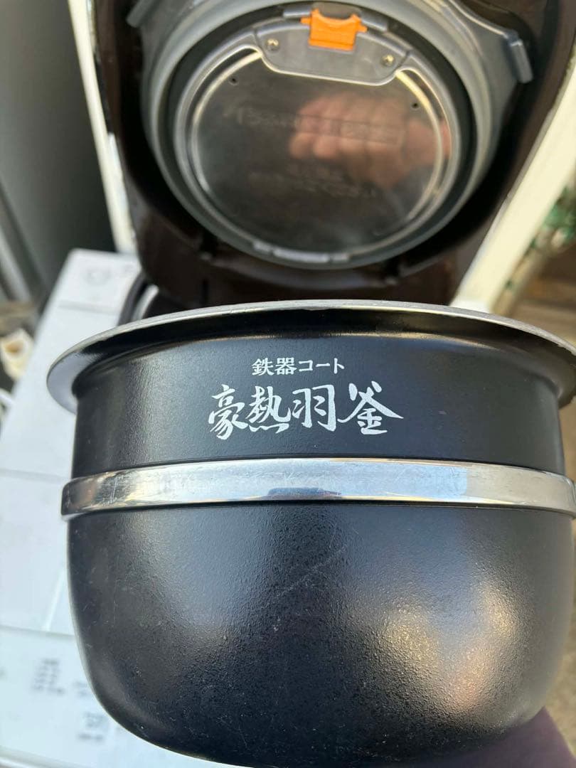 19年　象印　圧力IH炊飯ジャー　NW-JT10
