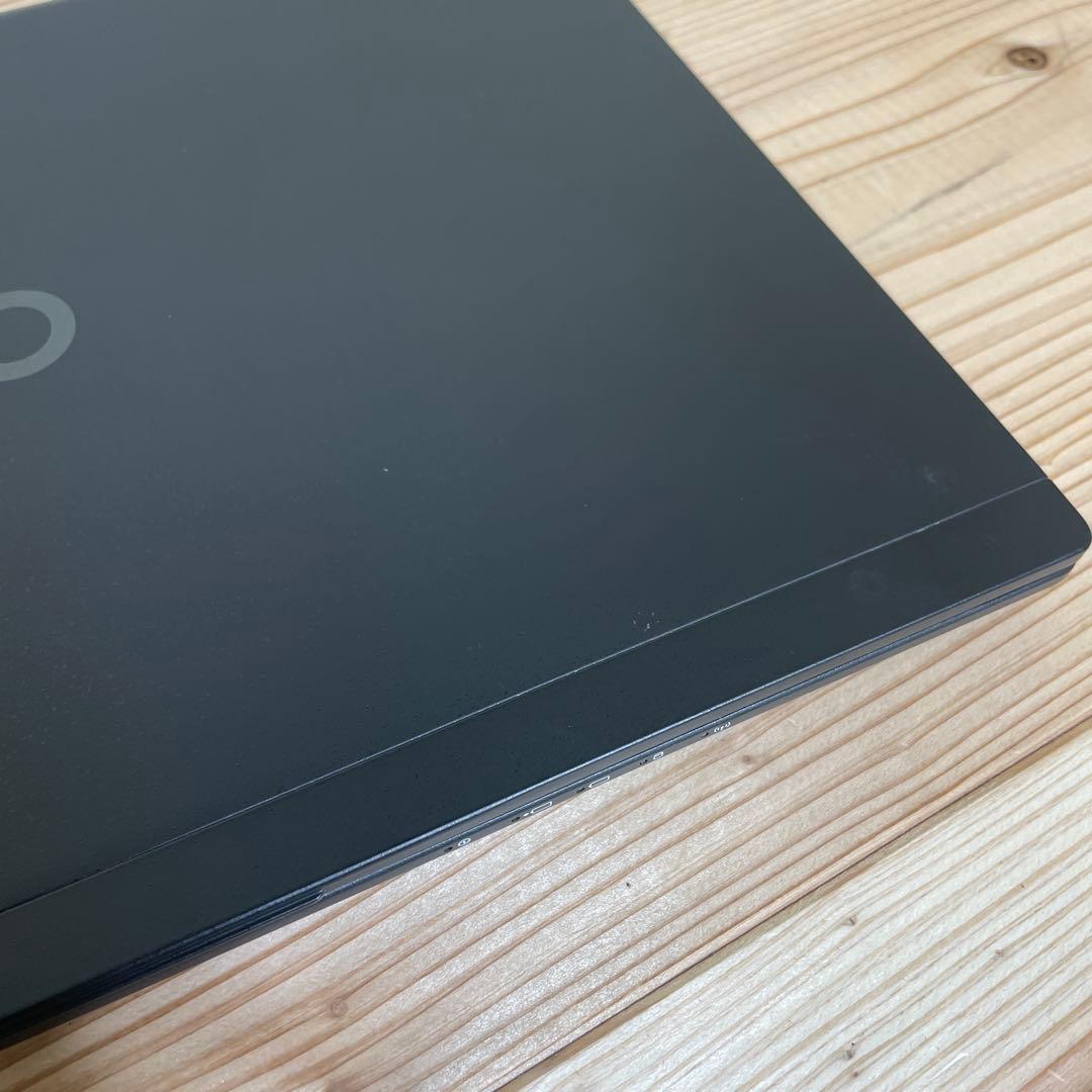 富士通 LIFEBOOK U939/B i5 8世代 4GB Windows11