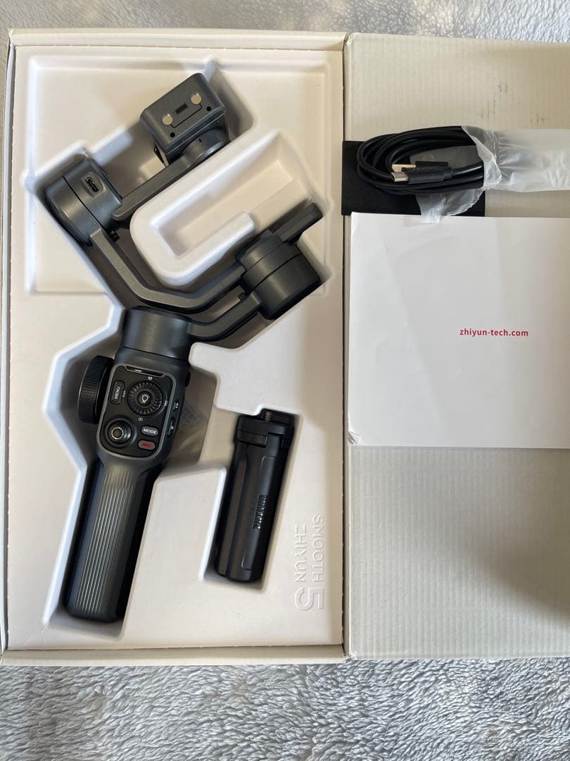 スマホ用ジンバル ZHIYUN SMOOTH 5