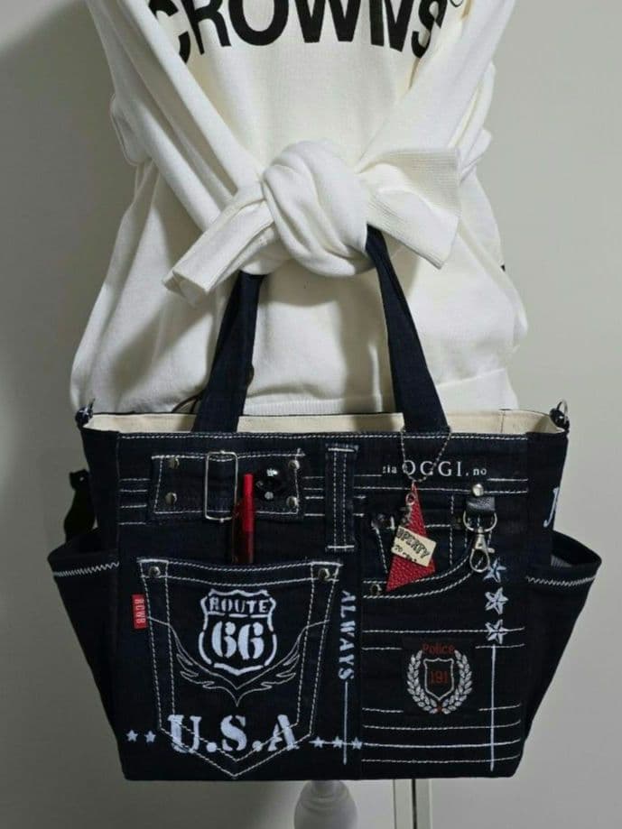 デニムリメイクトートバッグ お洒落カジュアル♥底板 ストラップ付き