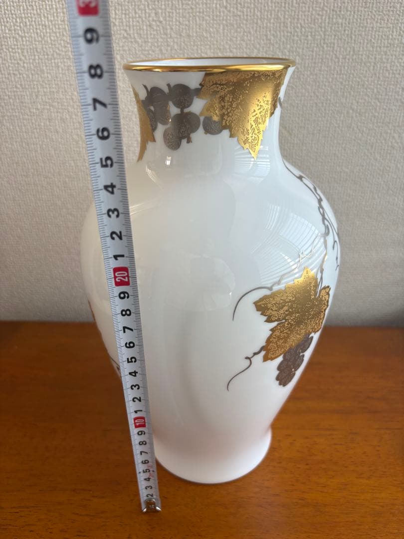 大倉陶園 金蝕ぶどう 28cm 花器 花瓶 OKURA