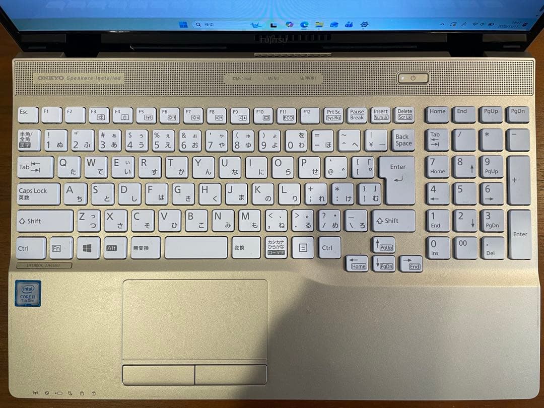 富士通中古ノートパソコン シャンパンゴールド LIFEBOOK AH45/B3