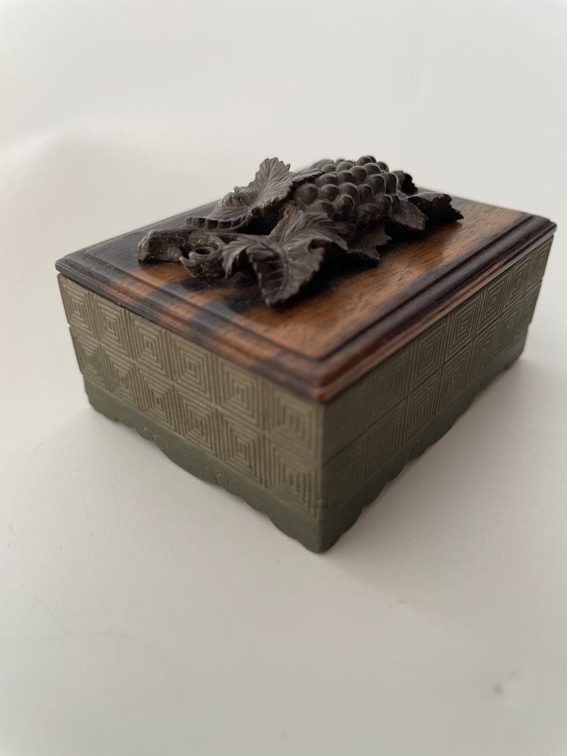 《骨董品》細工の綺麗な 丹渓石　小箱★入れ物★黒柿★桐箱付 唐物