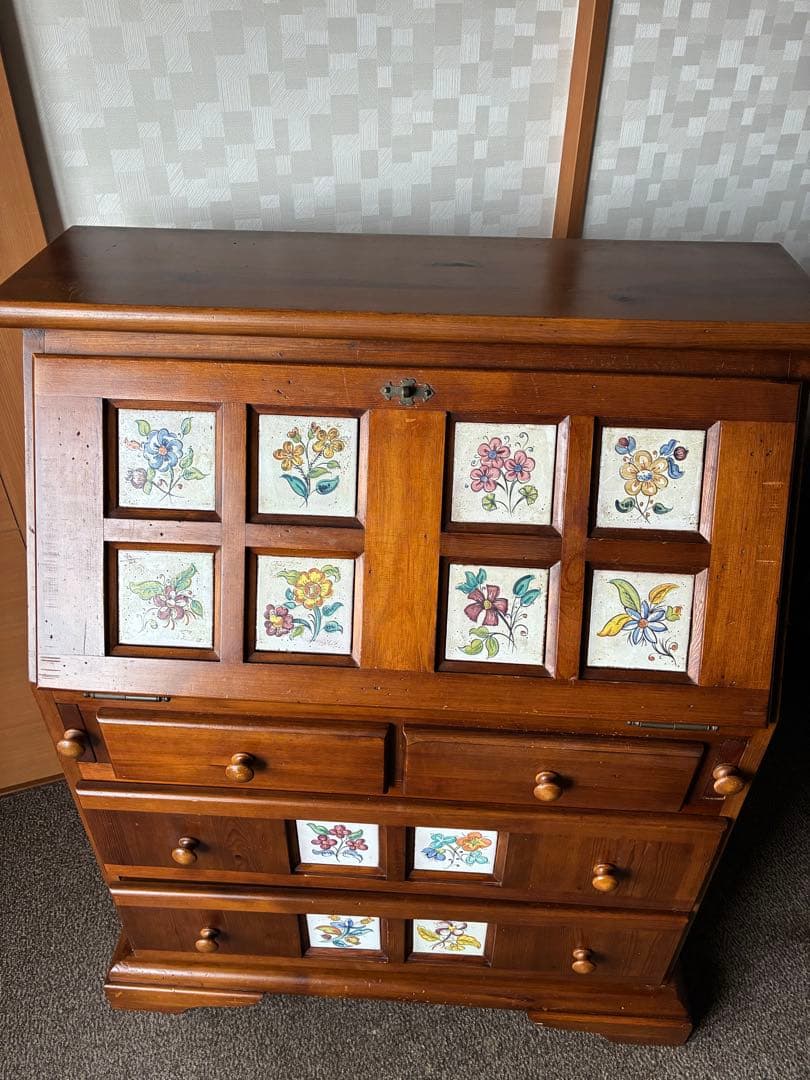 ユリヤ　ACTUS （アクタス）スペイン製家具　　ライティングビューロー