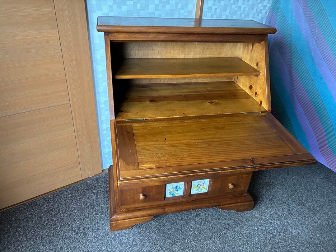 ユリヤ　ACTUS （アクタス）スペイン製家具　　ライティングビューロー