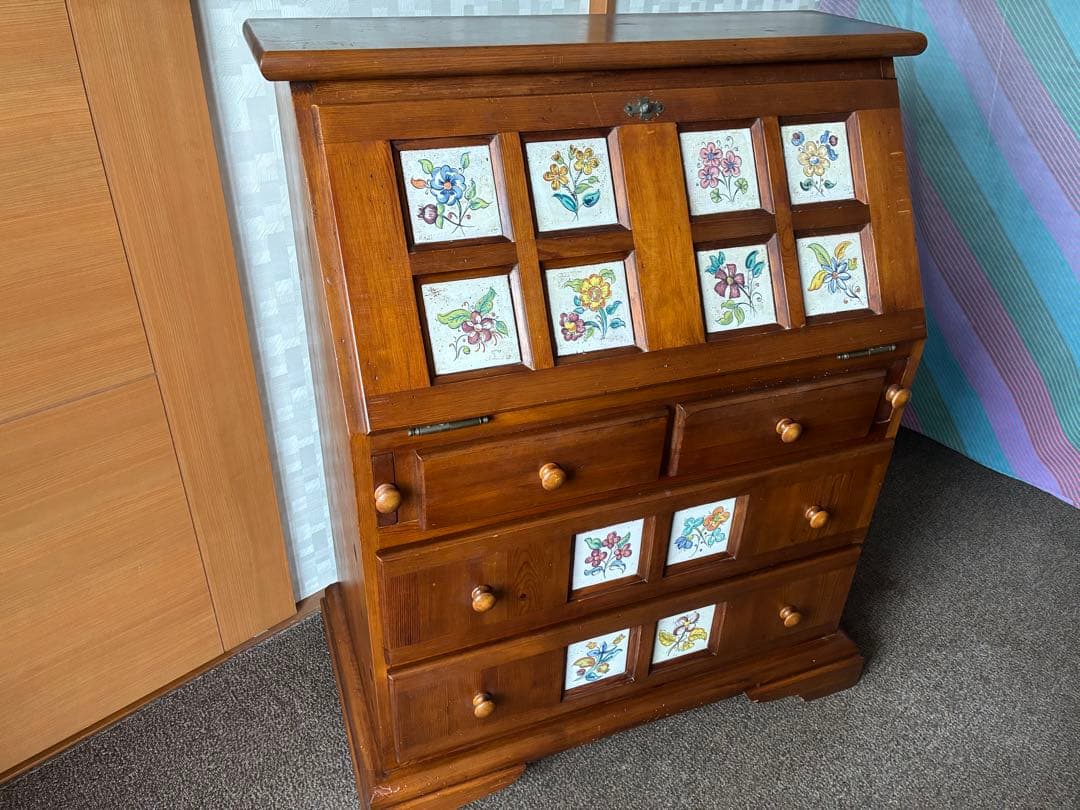 ユリヤ　ACTUS （アクタス）スペイン製家具　　ライティングビューロー