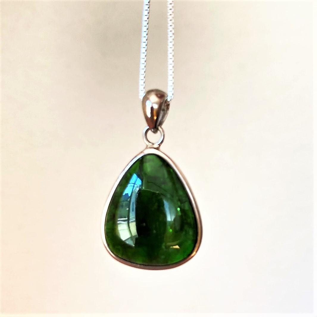 3000円OFF【静寂の森】クロムダイオプサイト 天然石 ペンダントトップ