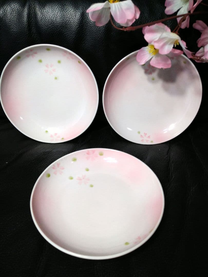♥素敵な桜【春のおもてなし】会席料理に⬛【有田焼・三峰窯の春桜柄長皿】⬛新品3皿