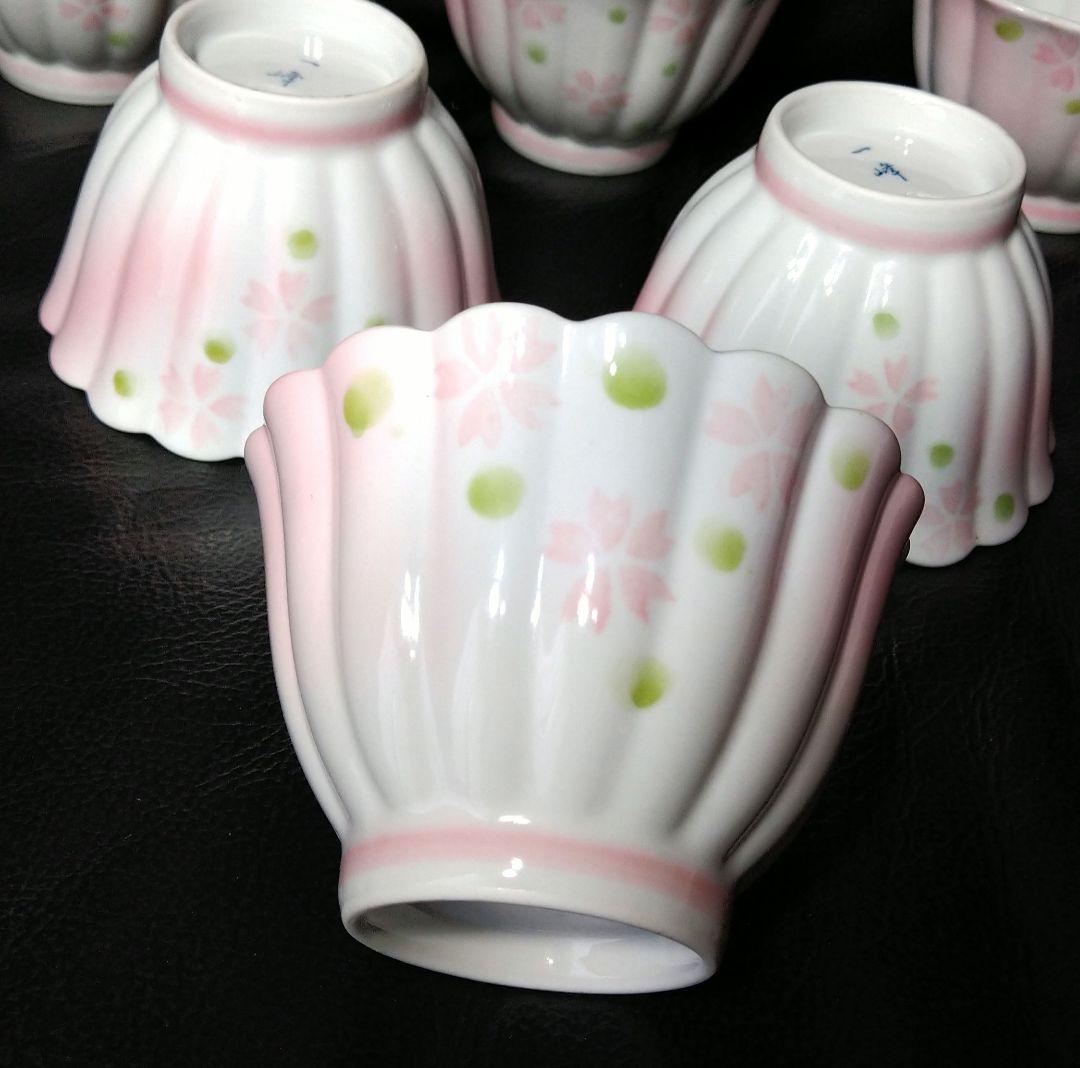 ♥素敵な桜【春のおもてなし】会席料理に⬛【有田焼・三峰窯の春桜柄長皿】⬛新品3皿