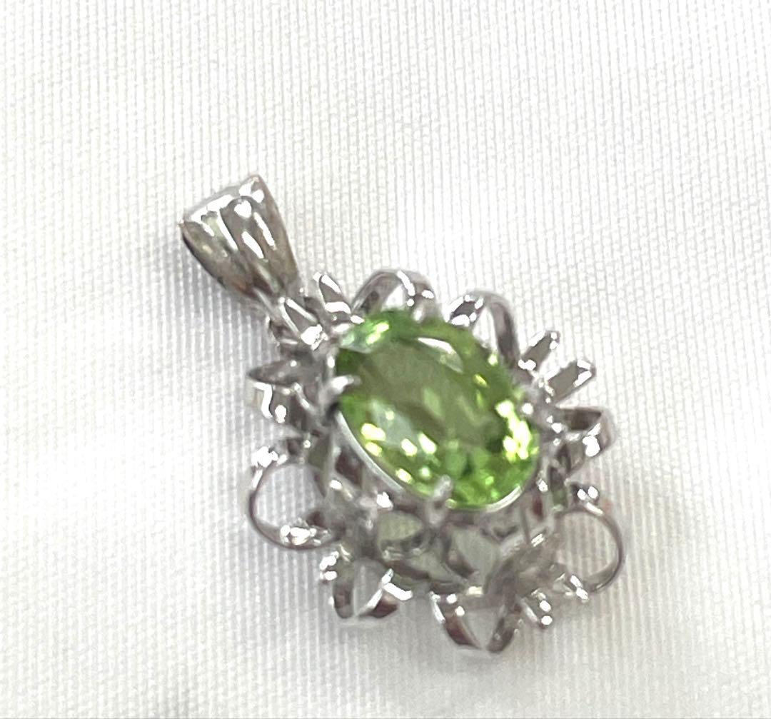 K14wg 14金ホワイトゴールド　ネックレスペンダント　グリーン