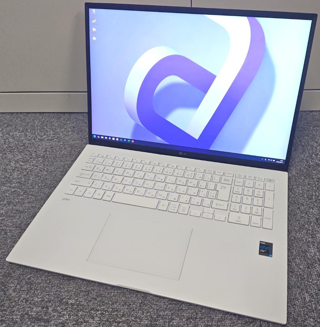 新品並～超美品 LG gram17 corei7 SSD512GBメモリ16GB
