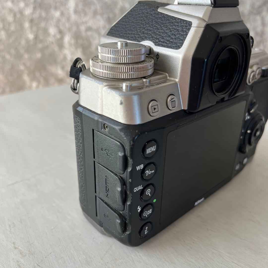 Nikon Df デジタル一眼レフカメラ 本体