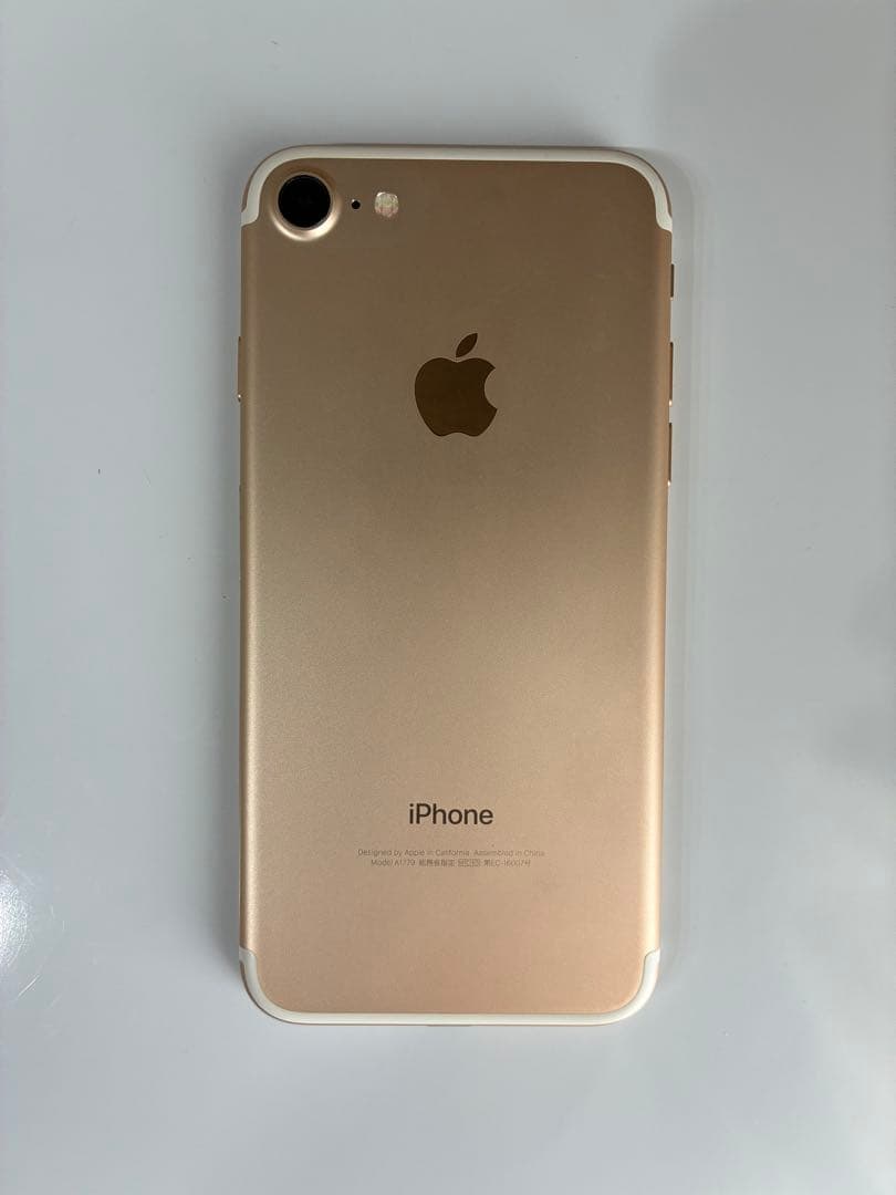 iPhone 7 ゴールド 本体