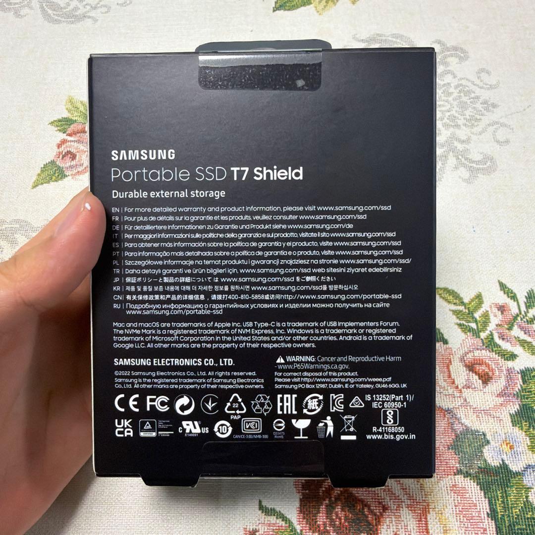 外付けハードディスク・ドライブ Samsung Portable SSD T7 Shield 1TB