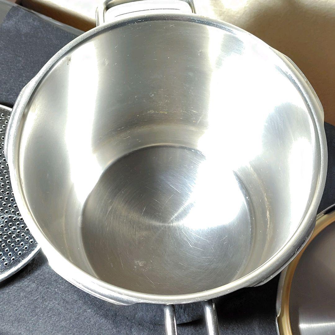 TupperwareタッパーウェアPerfect Kitchen圧力鍋9.0L