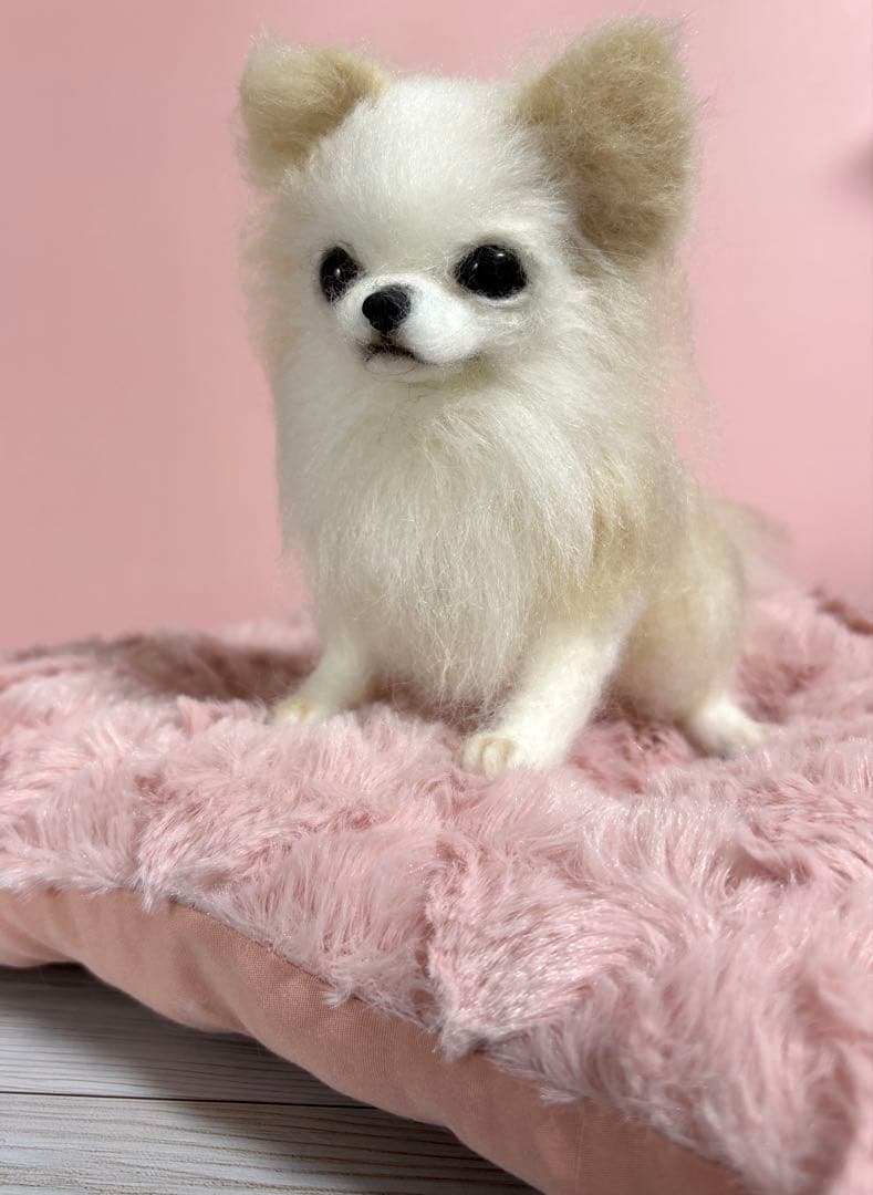 羊毛犬　羊毛フェルト　おすわりチワワ