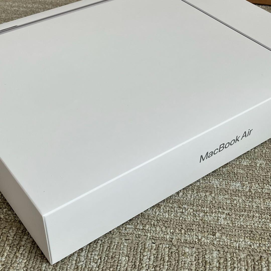 MacBook Air M4 シルバー 16GBメモリ　256GB SSD