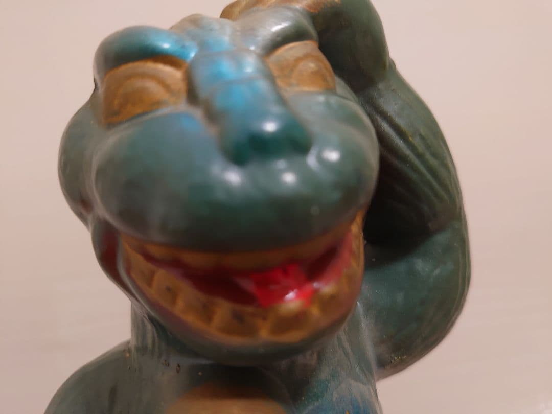 ゴジラ　マイク　 陶器貯金箱