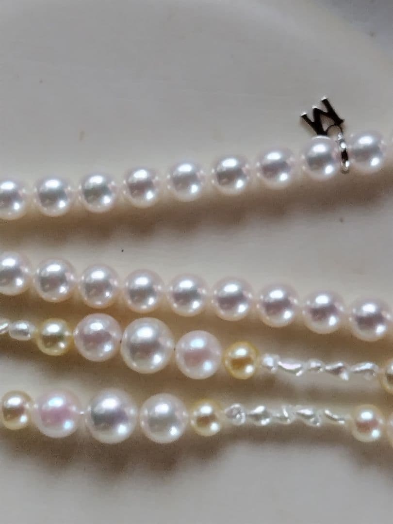 3種類のアコヤ真珠と、あこや芥子パールの、ネックレス