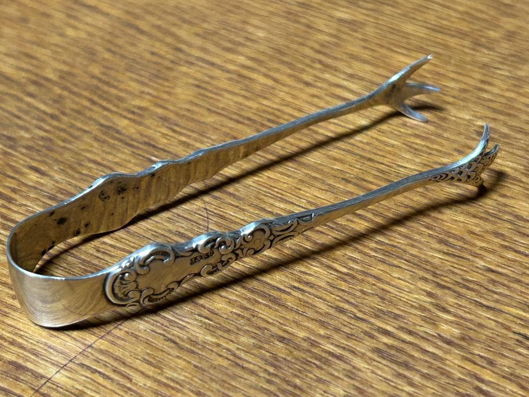 【アンティーク】シルバー　シュガートング　1902年　イギリス　鳥の爪デザイン