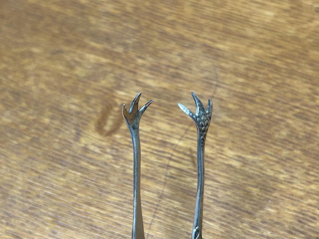 【アンティーク】シルバー　シュガートング　1902年　イギリス　鳥の爪デザイン