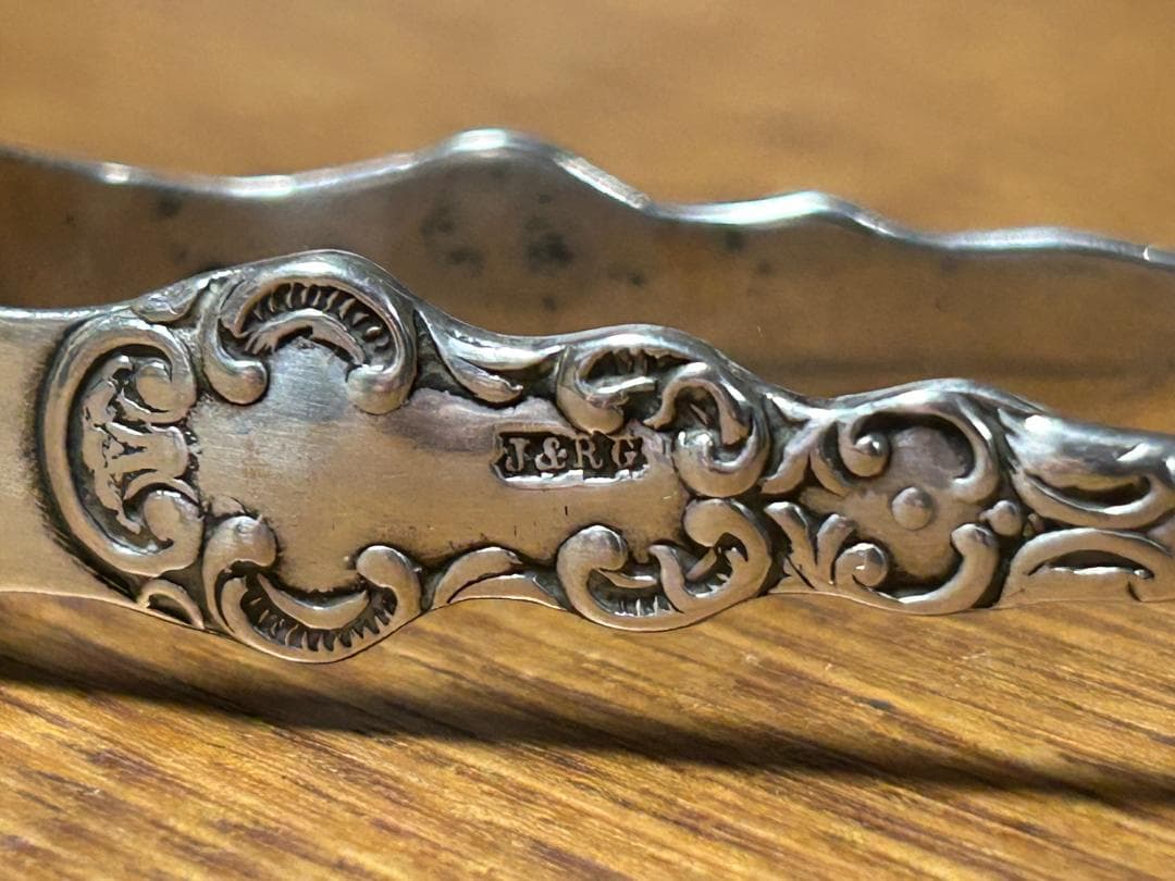 【アンティーク】シルバー　シュガートング　1902年　イギリス　鳥の爪デザイン