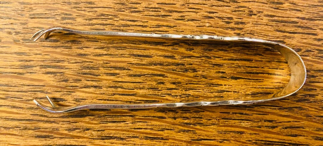 【アンティーク】シルバー　シュガートング　1902年　イギリス　鳥の爪デザイン
