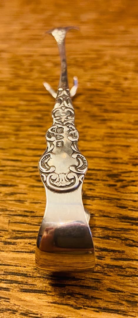 【アンティーク】シルバー　シュガートング　1902年　イギリス　鳥の爪デザイン