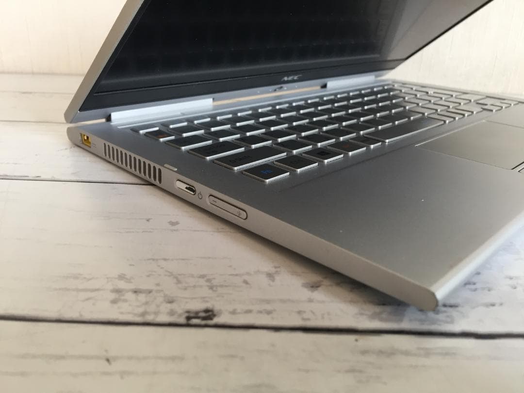 NEC HZ350/GAS 13.3型 軽量/SSD 256G/Offece